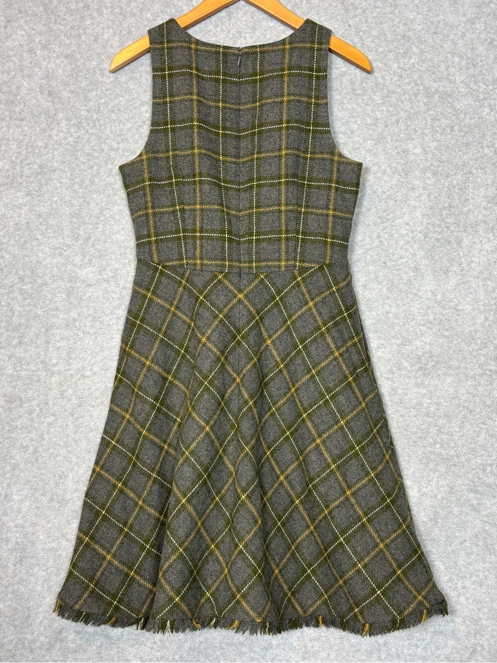 Banana Republic Sleeveless Plaid Fit-and-Flare Wool Dress-Gray Sky-Women Size 10 - Picture 6 of 7